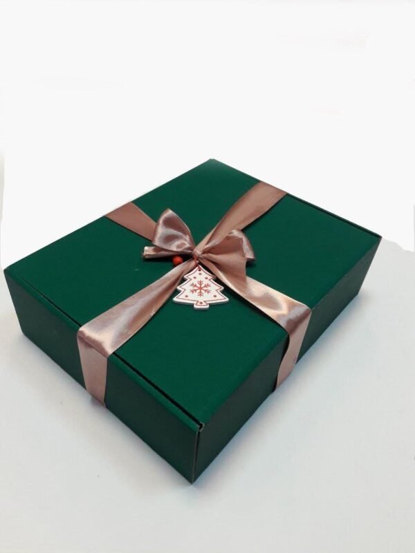 Коробка картонна зелена велика (300х240) з декором